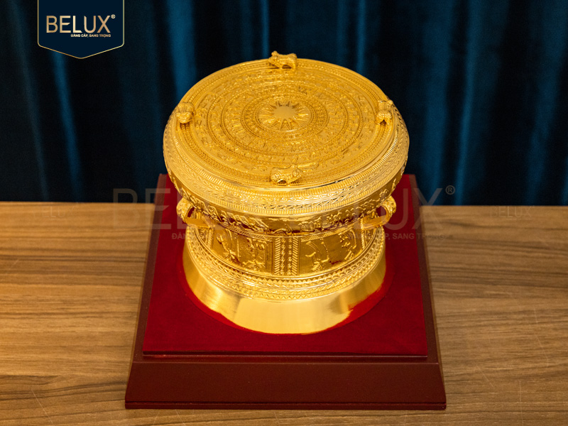 Quả trống đồng lưu niệm mạ vàng 24k các kích thước